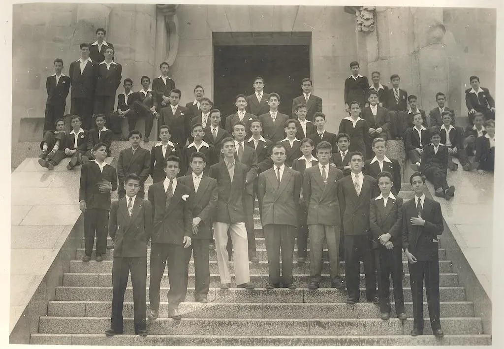 Estudiantes de bachillerato del CCC en las instalaciones de la UNAM.